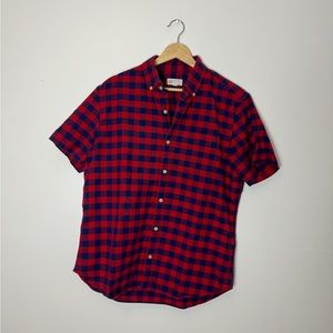 Gap button up